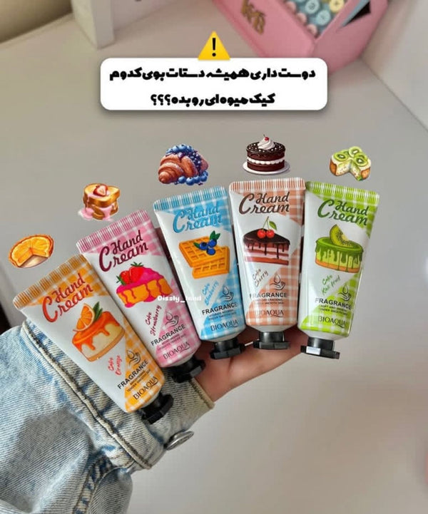BIOAOUA Strawberry Cake Scented Moisturizing Hand Cream 20g BQY36162